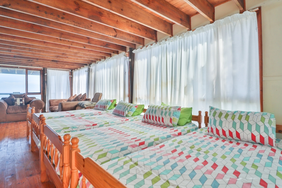 10 Bedroom Property for Sale in Dana Bay Western Cape